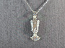 Load image into Gallery viewer, Womens Sterling Silver Queen Nefertiti Pendant Necklace 3.1g E4012