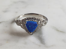 Load image into Gallery viewer, Womens Estate Sterling Silver Modernist Blue Opal Ring 2.9g E4022