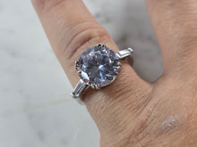 Load image into Gallery viewer, Womens Vintage Estate Sterling Silver CZ Engagement Ring 4.9g E4030