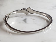 Load image into Gallery viewer, Womens Estate Sterling Silver Modernist Opal Bangle Bracelet 17.1g E4031