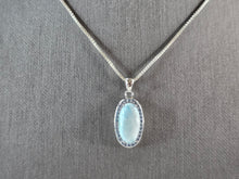 Load image into Gallery viewer, Womens Vintage Estate Sterling Silver Larimar Pendant Necklace 5.7g E4034