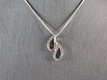 Load image into Gallery viewer, Womens Estate Sterling Silver Modernist Pendant &amp; Necklace 5.7g E4045