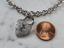 Load image into Gallery viewer, Womens Vintage Estate Sterling Silver Heart Love Charm Bracelet 14.7g E4077
