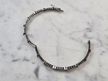 Load image into Gallery viewer, Womens Vintage Estate Sterling Silver CZ Modernist Bangle Bracelet 9.6g E4085