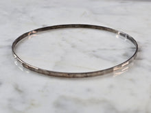 Load image into Gallery viewer, Womens Vintage Estate Sterling Silver Modernist Bangle Bracelet 5.4g E4088