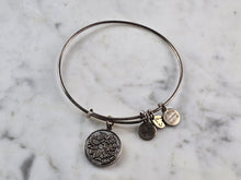 Load image into Gallery viewer, Womens Vintage Estate Alex &amp; Ani "Mom" Charm Bracelet  E4095