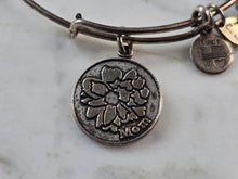 Load image into Gallery viewer, Womens Vintage Estate Alex &amp; Ani "Mom" Charm Bracelet  E4095