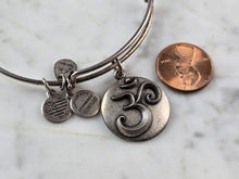 Load image into Gallery viewer, Womens Vintage Estate Alex &amp; Ani Om Symbol Charm Bracelet  E4096