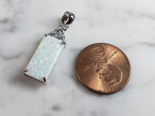 Load image into Gallery viewer, Womens Vintage Estate Sterling Silver Opal Stone Pendant 2.0g E4105