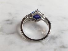 Load image into Gallery viewer, Womens Sterling Silver Modernist Blue Opal Ring 3.6g E4116