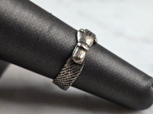 Load image into Gallery viewer, Womens Vintage Sterling Silver Holding Hands Friendship Ring 2.6g #E4130