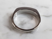Load image into Gallery viewer, Womens Sterling Silver Modernist Blue Opal Ring 4.5g E4131