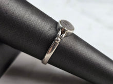Load image into Gallery viewer, Womens Vintage Estate Sterling Silver Modernist Floral Ring 3.0 E4138
