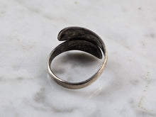Load image into Gallery viewer, Womens Vintage Estate Sterling Silver Floral Enamel Siam Ring 2.3g E4143