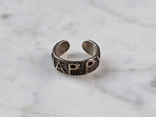 Load image into Gallery viewer, Womens Vintage Estate Sterling Silver "Happy" Toe Ring 1.5g, E4144
