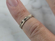 Load image into Gallery viewer, Womens Girls Vintage Estate Sterling Silver Modernist Ring 1.6g E4150