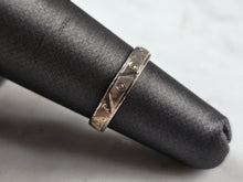 Load image into Gallery viewer, Womens Girls Vintage Estate Sterling Silver Modernist Ring 2.0g E4158
