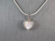 Load image into Gallery viewer, Womens Vintage Sterling Silver MOP Heart Pendant Locket Necklace 14.8g #E4163