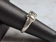 Load image into Gallery viewer, Womens Vintage Estate Sterling Silver Garnet Ring 4.4g #E4177