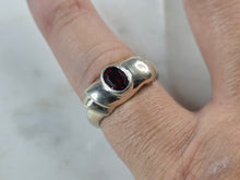Load image into Gallery viewer, Womens Vintage Estate Sterling Silver Garnet Ring 4.4g #E4177