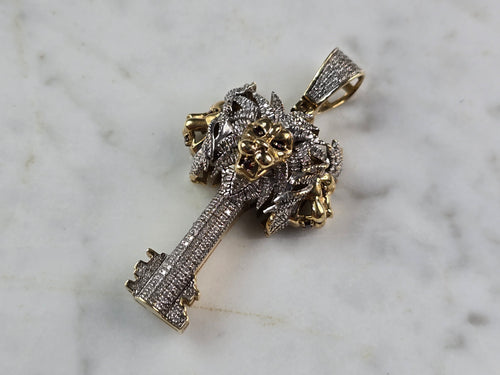 Mens Vintage Estate 10K Gold Diamond Lion Head Key Pendant 9.8g E4204