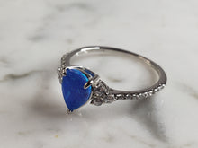 Load image into Gallery viewer, Womens Estate Sterling Silver Modernist Blue Opal Ring 2.0g E4214