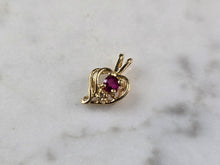 Load image into Gallery viewer, Womens Vintage Estate 14K Yellow Gold Ruby Heart Pendant 0.6g E4232