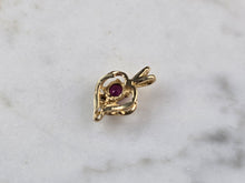 Load image into Gallery viewer, Womens Vintage Estate 14K Yellow Gold Ruby Heart Pendant 0.6g E4232