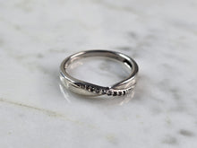 Load image into Gallery viewer, Womens Vintage Estate Sterling Silver Modernist Diamond Ring 1.7g #E4274