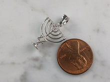 Load image into Gallery viewer, Womens Sterling Silver Jewish Judaica Hebrew Menorah Pendant Necklace 2.3g E4293