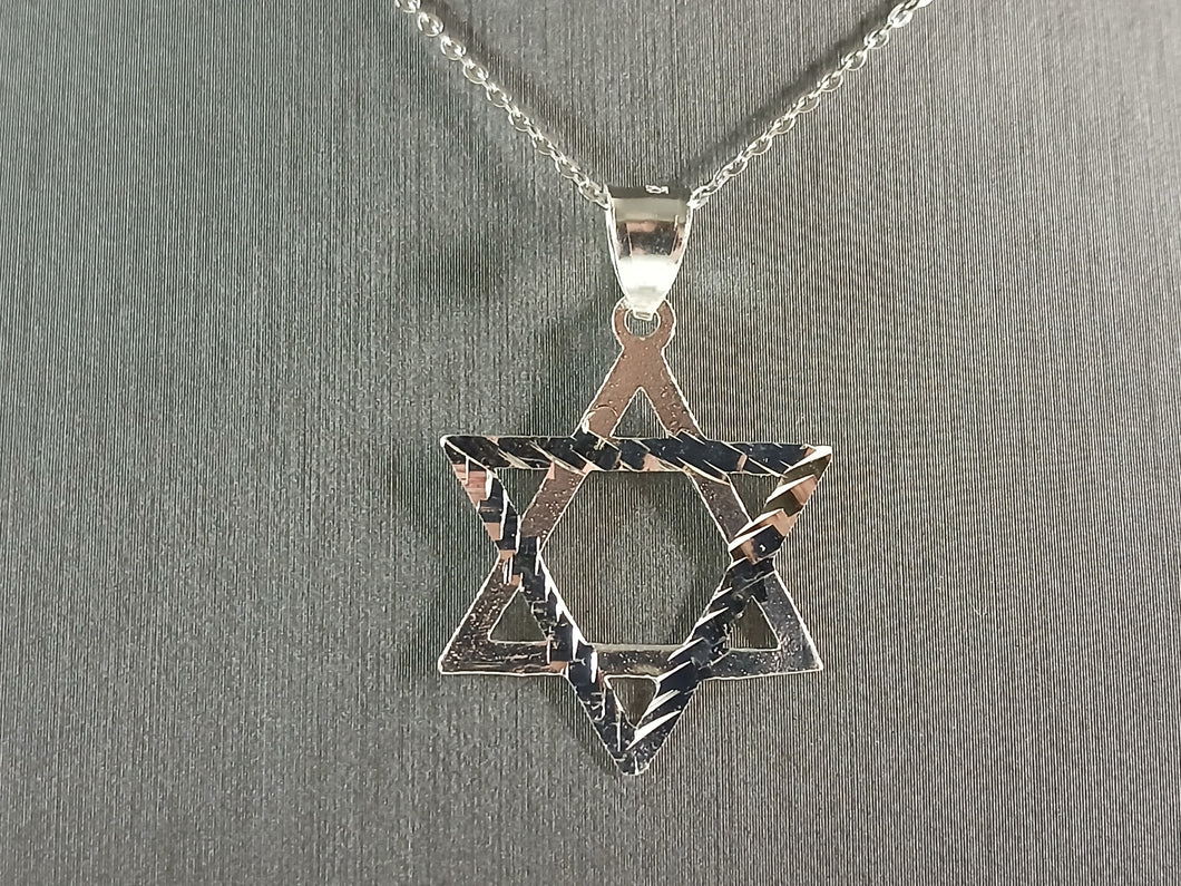 Sterling Silver Jewish Judaica Star of David Pendant Necklace, 3.5g E4294