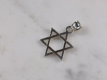 Load image into Gallery viewer, Sterling Silver Jewish Judaica Star of David Pendant Necklace, 3.0g E4297