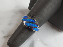 Load image into Gallery viewer, Womens Estate Sterling Silver Modernist Blue Opal Ring 4.1g E4300