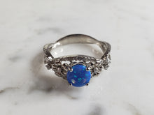 Load image into Gallery viewer, Womens Sterling Silver Modernist Blue Opal Floral Ring 3.2g E4305
