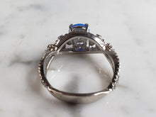 Load image into Gallery viewer, Womens Sterling Silver Modernist Blue Opal Floral Ring 3.2g E4305