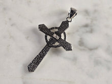 Load image into Gallery viewer, Womens Vintage Estate Sterling Silver Religious Celtic Cross Pendant 4.8g E4310