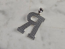 Load image into Gallery viewer, Womens Sterling Silver Initial Letter " R " Pendant 1.4g E4320