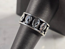 Load image into Gallery viewer, Womens Mens Sterling Silver Alien UFO Ring 5.1g E4330