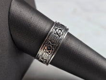 Load image into Gallery viewer, Mens Vintage Estate Sterling Silver Jewish Star of David Band Ring 4.0g, E4342