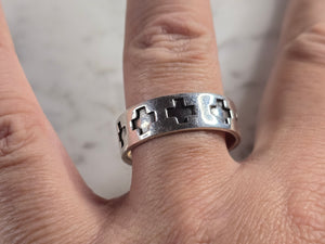 Mens Vintage Estate Sterling Silver Cross Ring 7.0g E4343
