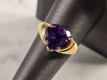 Load image into Gallery viewer, Womens Vintage Estate 14K Yellow Gold Amethyst Heart Ring 5.3g E4368