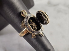 Load image into Gallery viewer, Womens Vintage Estate 14K Yellow &amp; Rose Gold Turtle Ring 7.9g E4373