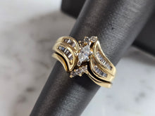 Load image into Gallery viewer, Womens Vintage Estate 14k Yellow Gold Diamond Ring Set 8.4g E4404