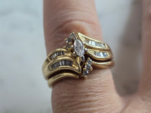 Load image into Gallery viewer, Womens Vintage Estate 14k Yellow Gold Diamond Ring Set 8.4g E4404