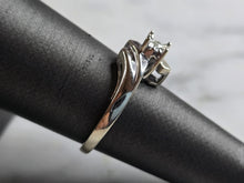 Load image into Gallery viewer, Womens Vintage Estate 10k White Gold Diamond Ring 2.3g #E4413