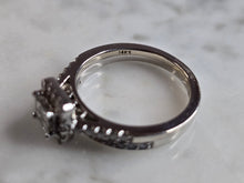 Load image into Gallery viewer, Womens Vintage Estate 14K White Gold Diamond Ring Set, 4.8g E4420