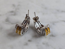 Load image into Gallery viewer, Womens Vintage Estate Sterling Silver Gold Tone Modernist Earrings 5.9g E4447