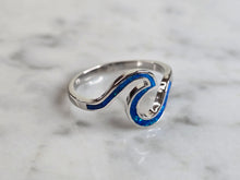Load image into Gallery viewer, Womens Estate Sterling Silver Modernist Blue Opal Wave Ring 3.1g E4457