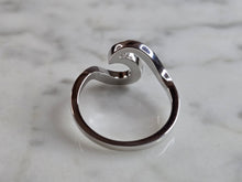 Load image into Gallery viewer, Womens Estate Sterling Silver Modernist Opal Wave Ring 2.5g E4459