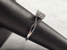Load image into Gallery viewer, Womens Vintage Estate 10K White Gold Diamond Ring, 1.7g E4502